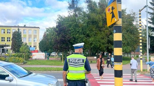Bezpieczna droga do szkoły. Policjanci ruszają z działaniami w rejonach placówek oświatowych
