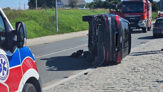 [FOTO] Groźny wypadek w Siwiałce! Audi wylądowało na boku