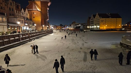 [FOTO] Motława zamarzła ponownie po 15 latach!