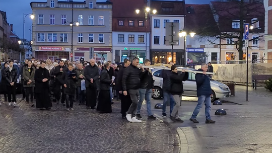 Już w piątek ulicami miasta przejdzie droga krzyżowa