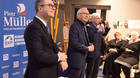 O długu państwa, imigracji z Kazimierzem Smolińskim i Piotrem Müllerem w Bibliotece Kwadro w Sztumie