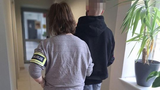 Okradał sklepy i odepchnął ekspedientkę. Zatrzymany 36-latek