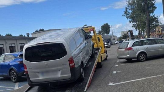 Wiedzieli, gdzie jest Mercedes. GPS naprowadził policjantów na samochód wart 60 tys. zł
