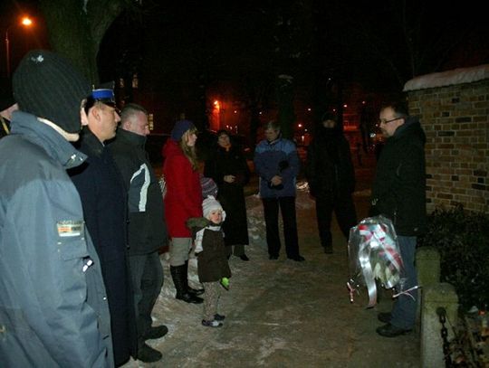 13 zniczy dla 13 ofiar egzekucji