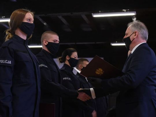 142 nowych policjantów 