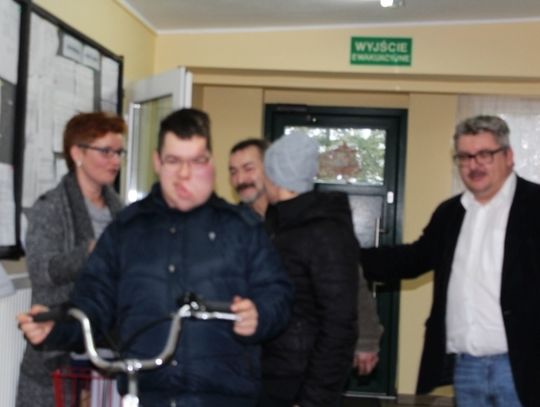 17-letni Krystian otrzymał specjalistyczny rower. Prezent od Polskiego Czerwonego Krzyża  