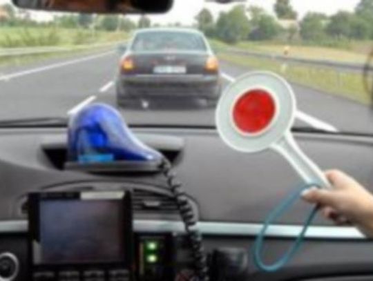 30-latek jechał wężykiem. Ale to nic. Ciekawie było po zatrzymaniu