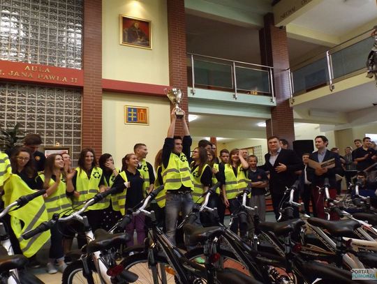30 rowerów górskich pojechało do Klasy III B Gimnazjum w Trąbkach Wielkich