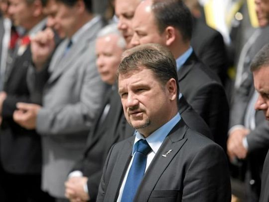 300 tys. podpisów za wyższą płacą minimalną