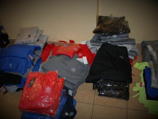 34-latek 27-latek zatrzymani za handel podróbkami