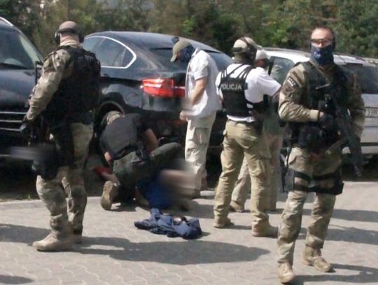 34-letek groził bronią kobiecie za ... zwrócenie uwagi