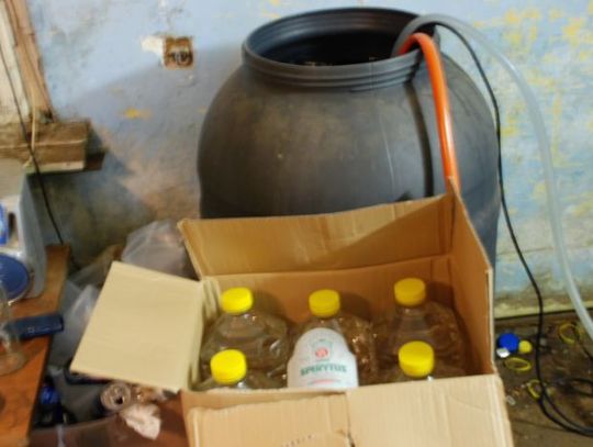 3600 litrów lewego spirytusu i 24 kg tytoniu bez akcyzy