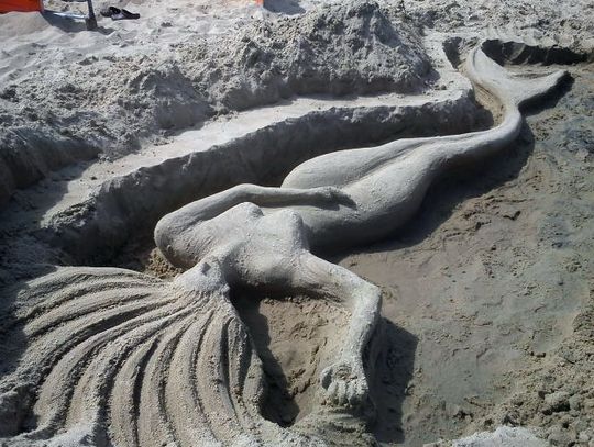 4-metrowa syrena z piasku w Jelitkowie