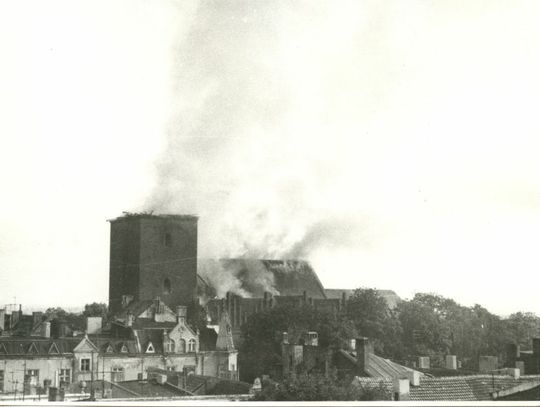 40 lat od pożaru tczewskiej Fary. Wystawa online na stronie Skarbnicy miejskiej biblioteki