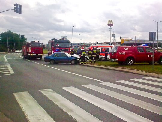 5- i 9-latek ranni w zderzeniu trzech aut