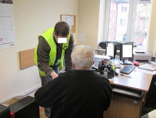 65-latek bił i kopał młodszego o rok mężczyznę