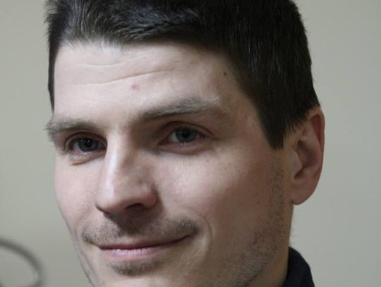 "Abyśmy mogli być razem...". Historia ojca, który przyjechał do Starogardu Gd. by zarobić na leczenie swej córki 