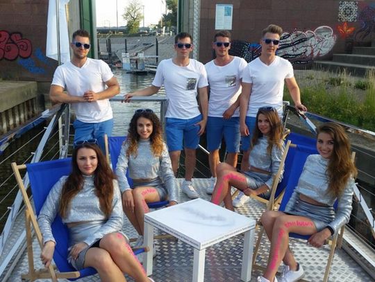 Agencja Hostess: Doskonała Komunikacja z Gośćmi na Twoim Wydarzeniu!