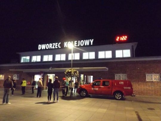 ALARM NA DWORCU W TCZEWIE! Ktoś rozpylił gaz pieprzowy!