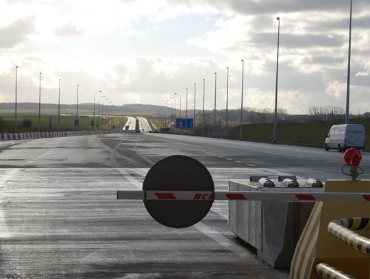 Autobus spłonął doszczętnie na autostradzie