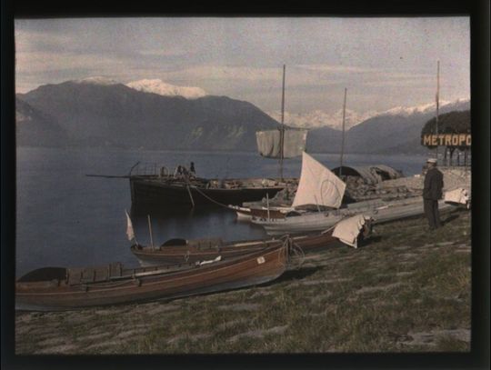 Autochrom - triumf koloru. W 110 rocznicę wynalazku fotografii kolorowej.