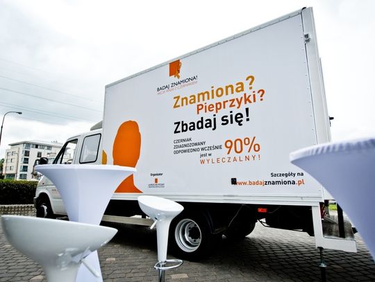 „Badaj znamiona!&quot;  Bezpłatne badania w mobilnym gabinecie dermatologicznym 