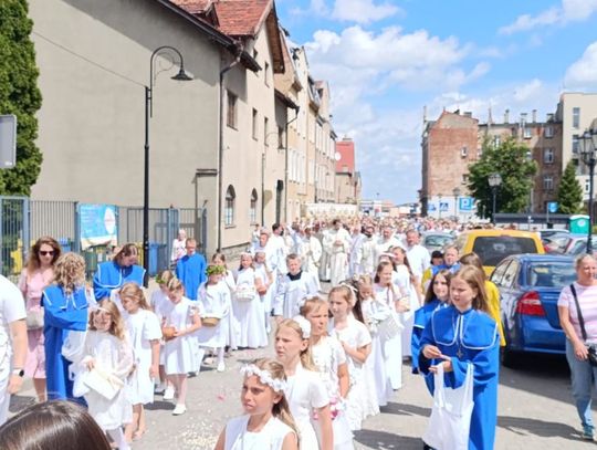 - Bądźmy najpiękniejszą monstrancją. Tczew świętował Boże Ciało