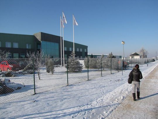 Balonowy mobbing czy „docisk w emocjach”. Pracownicy skarżą się, że „przełożeni chodzą za nimi do toalety z zegarkiem w ręku”