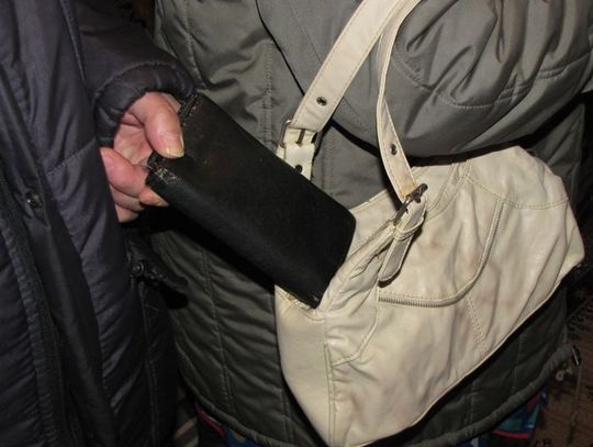 "Bardzo miły złodziej". Kredyty na wykradziony dowód – rencistka musi spłacić ponad 70 tys. zł!