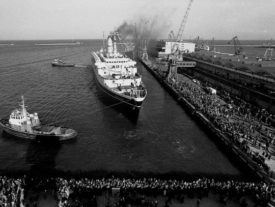 "Batory" - gdy Polska była odcięta „żelazną kurtyną” od świata