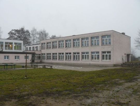 Będzie zmiana na stanowisku dyrektora. Cd. afery z defraudacją pieniędzy w szkole w Rudnie