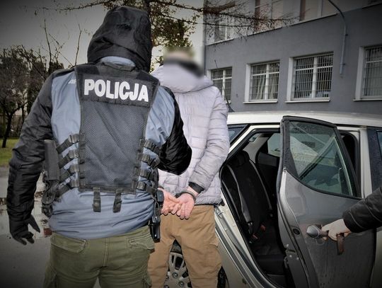 Bezdomny napadł na sklep i pobił pracownicę...Odpowie jako recydywista