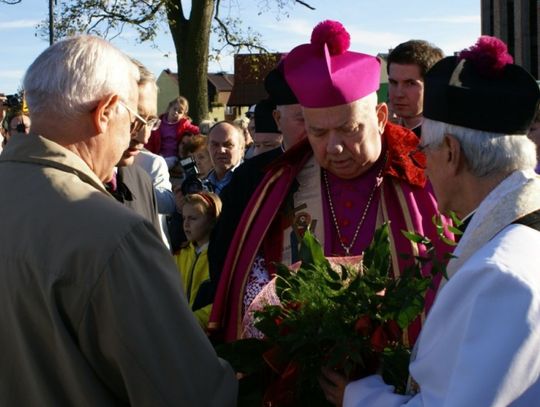 Biały Jan Paweł II - ze skały i na skale 