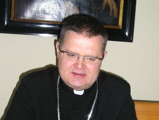 Biskup Śmigiel: Każdy przypadek pedofilii to skandal