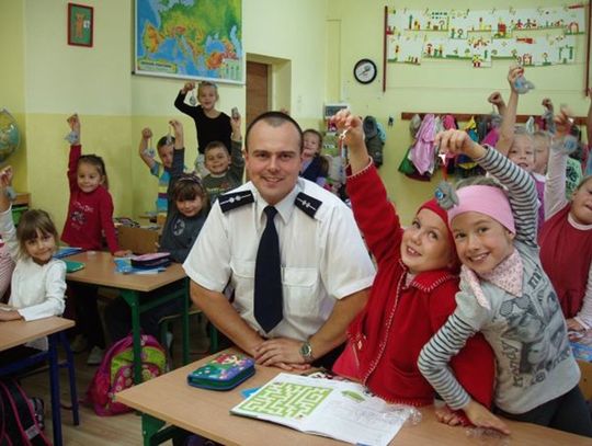 Bohater kreskówki uczy bezpieczeństwa