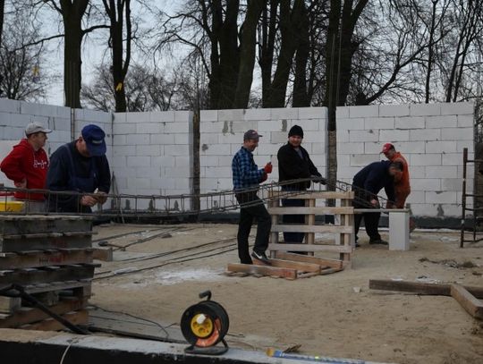 Budują remizę własnymi siłami