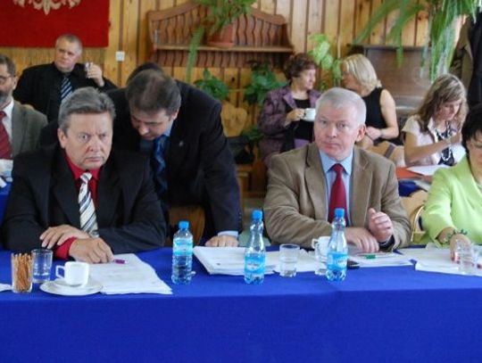 Budżet powiatu i „zdrowotne” kontrowersje