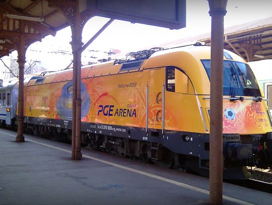 Bursztynowa lokomotywa przejechała przez Gdańsk