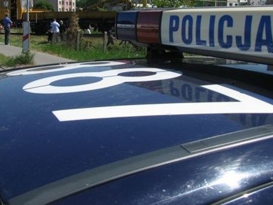 Było czuć woń alkoholu. Fordem w drzewo, ranna w szpitalu.