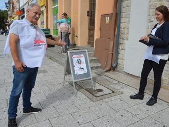 Chcą mieć prawo do wolnej niedzieli. Starogardzka „Solidarność” zbiera podpisy pod projektem