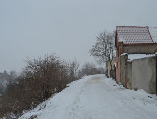 Chcą poczucia bezpieczeństwa. Za mało lamp. Co z monitoringiem?