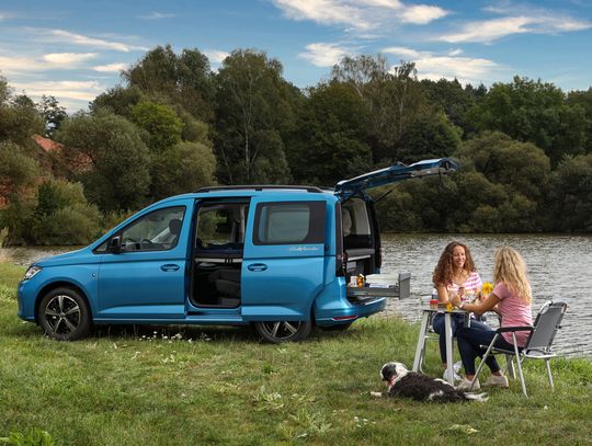 Chcesz cieszyć się wspaniałymi wakacjami w przyszłym roku? Już dziś pomyśl o jednym z kamperów marki Volkswagen Samochody Dostawcze!