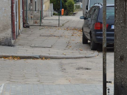 Chodnik przy ul. Łąkowej czeka na środki... z Unii