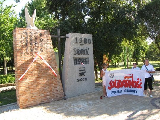 Chwała Poznaniowi! Upamiętniono ofiary wydarzeń czerwcowych z 1956 r.