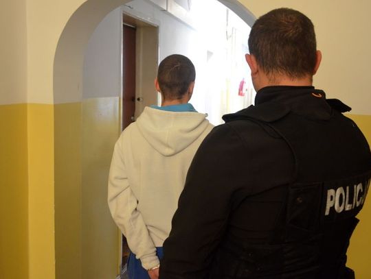 Ciało mężczyzny znaleziono w worku w piwnicy jednego z bloków w Gdańsku