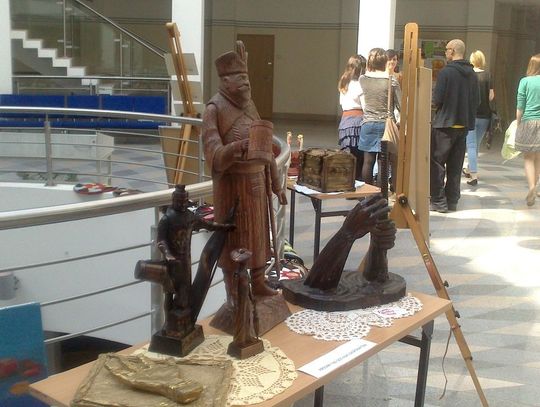 Co można zrobić za kratkami