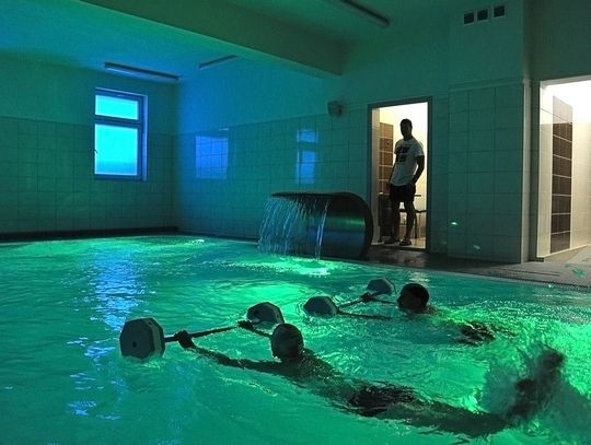 Co oferuje CAON w Tczewie? Może urodziny na basenie?