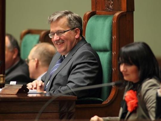 Coraz więcej Polaków źle ocenia Bronisława Komorowskiego