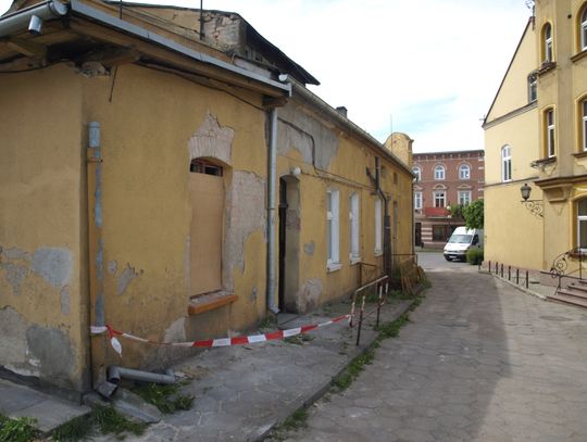 Czekają na ekspertyzę zniszczonego budynku