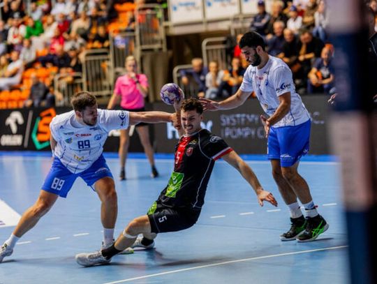 Czerwono-czarni ograni przez Stal Mielec